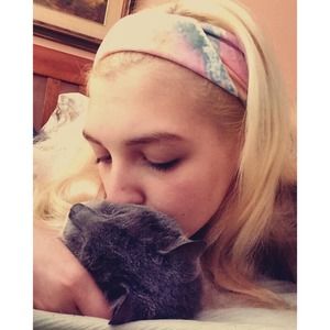 Meet your Posher, Abigail